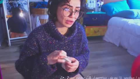 Safa online show from March 7, 7:49 pm