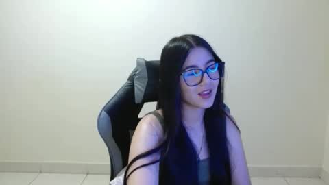 Sahaliefox  online show from January 7, 8:14 pm