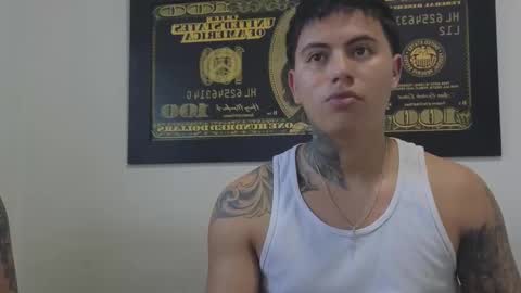 Snapshot of sahara_n_thiago chatting on October 22, 11:12 am Sahara y Thiago online show from October 22, 11:12 am