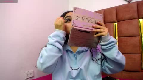 sara online show from February 5, 4:38 am