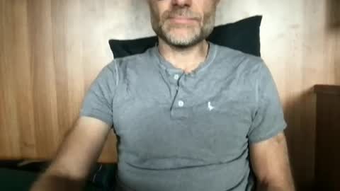 saint009 online show from June 27, 9:04 am