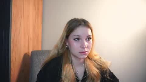 Ariel online show from May 15, 8:27 pm