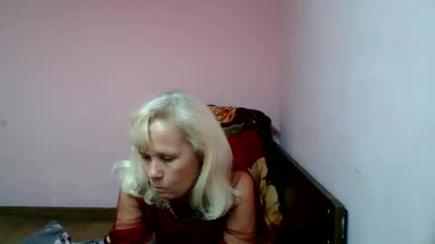 Snapshot of sakura_blonde chatting on January 19, 10:06 pm sakura_blonde online show from January 19, 10:06 pm