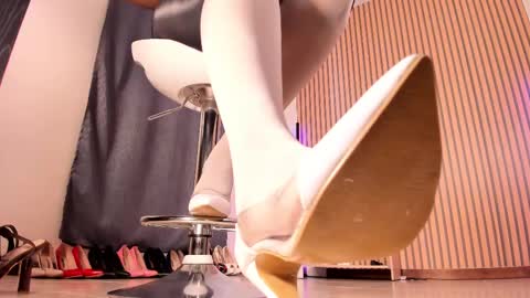 Sali G  online show from March 8, 1:47 pm