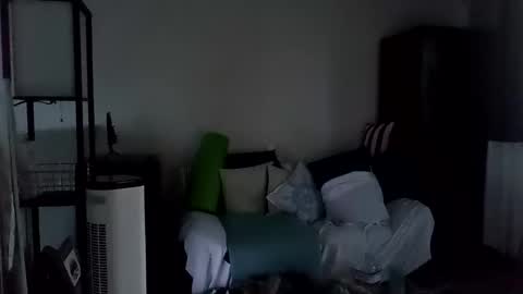 Snapshot of salis1981 chatting on March 5, 2:03 am salis1981 online show from March 5, 2:03 am