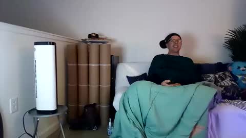 Snapshot of salis1981 chatting on January 26, 1:31 am salis1981 online show from January 26, 1:31 am