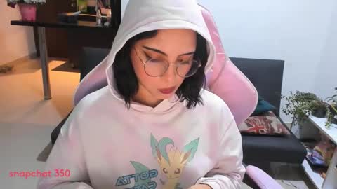 sallymaddoxx online show from December 5, 5:43 am