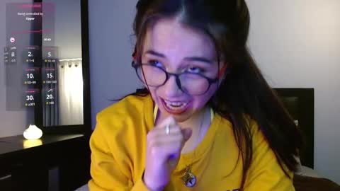 salma_tori online show from March 19, 1:11 am