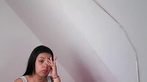   online show from March 18, 12:33 pm