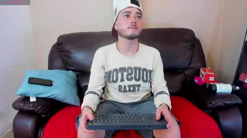  Salvatore online show from April 3, 1:01 am