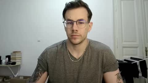 Zac online show from February 26, 9:31 pm