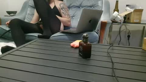sam_love1985 online show from June 19, 11:22 pm