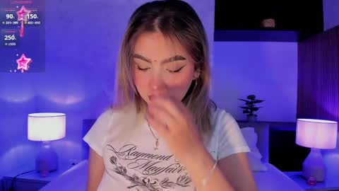 Snapshot of samanta_bone chatting on February 7, 9:15 pm Samanta online show from February 7, 9:15 pm