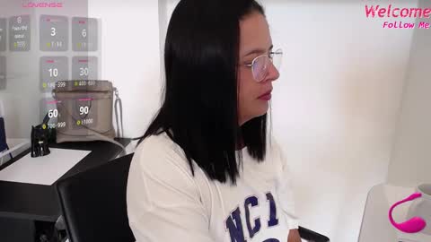 SAMANTA OWEN online show from December 2, 12:02 pm