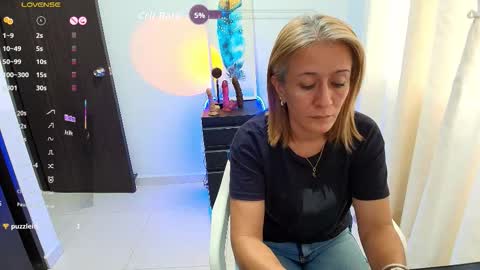 Samanta Stone online show from November 18, 9:18 pm