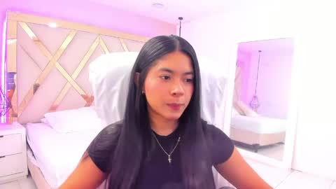 sam  online show from April 13, 3:11 am