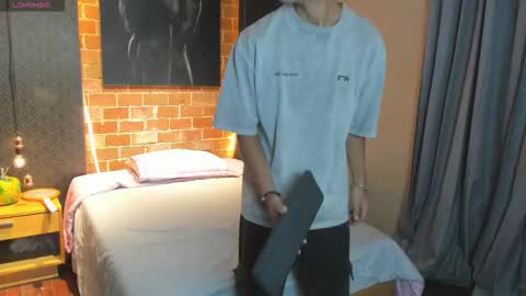 samantha_and_bastian online show from March 5, 8:34 am