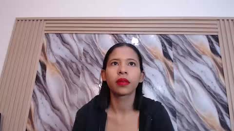 lizzy online show from January 11, 1:50 pm