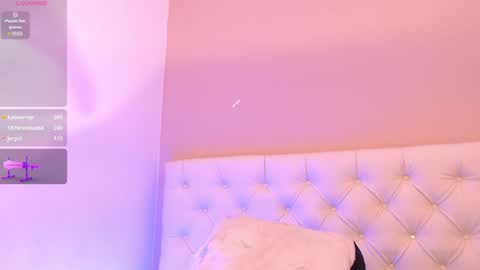   online show from December 21, 7:49 pm