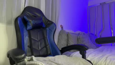 Samantha Bernardo online show from March 28, 4:25 am