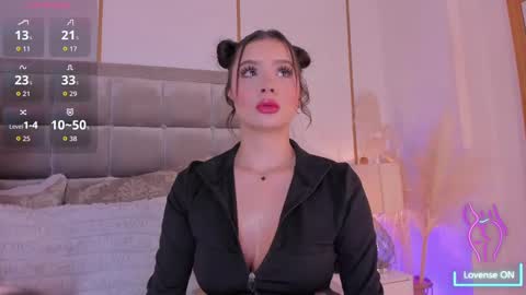  online show from October 7, 7:32 pm