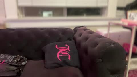 samanthafever online show from August 7, 9:07 am