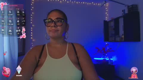 samanthahut1 online show from October 5, 9:44 pm