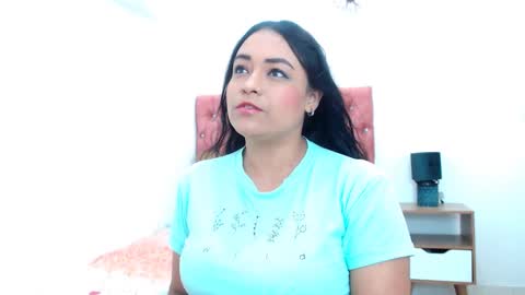 Snapshot of samanthapoxy30 chatting on January 22, 2:48 am Samantha online show from January 22, 2:48 am