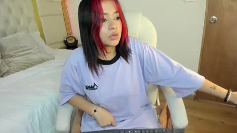 samantharoseee online show from September 19, 8:23 pm