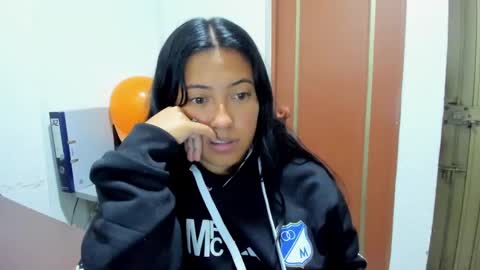 sami_cutte online show from January 14, 5:01 pm