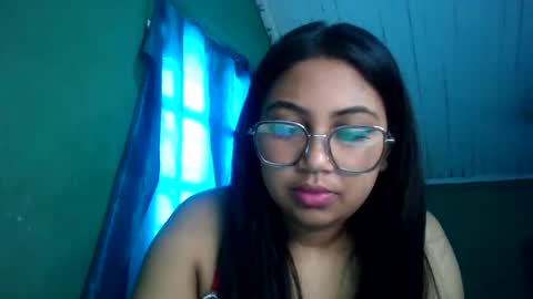 samiah768293 online show from June 16, 7:34 am