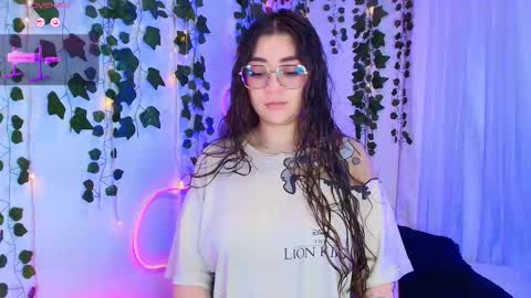 samii evans  online show from November 12, 2:36 am