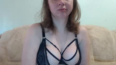 Snapshot of samiliya chatting on February 2, 6:47 am samiliya online show from February 2, 6:47 am