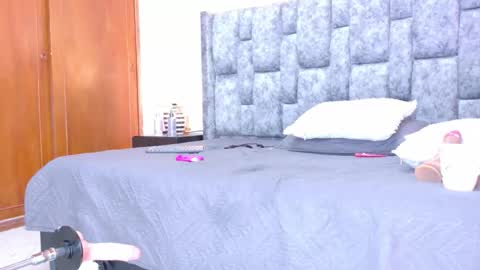 samirths_boy_ online show from May 15, 8:16 pm