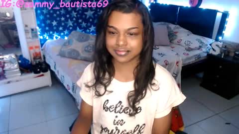   sammyfemboy  online show from February 9, 11:46 pm