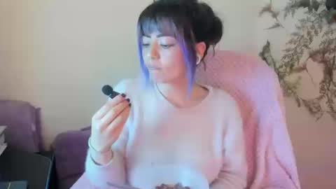   online show from September 19, 12:53 pm