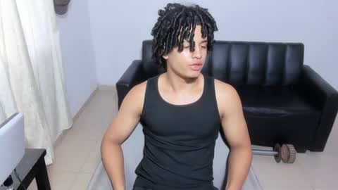 samxx_muscle online show from June 8, 1:34 pm