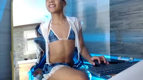 SAM online show from June 17, 9:42 pm
