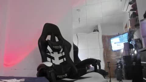 SamyHolbrook online show from March 24, 1:39 pm