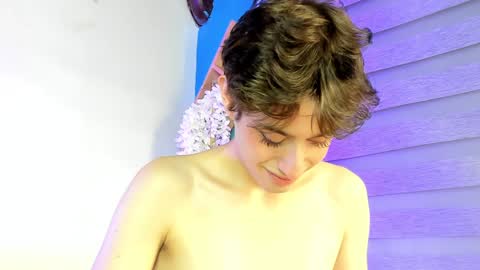    online show from December 20, 5:08 pm