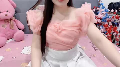 sanami_sian_ online show from April 16, 1:38 am