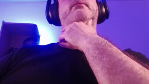 Sanders online show from November 6, 1:19 am