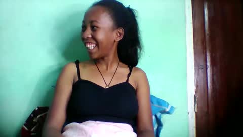 sandra1253099 online show from April 10, 4:33 pm