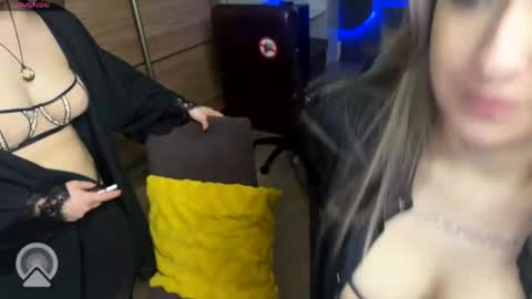 sandra dimonds online show from April 3, 2:13 pm