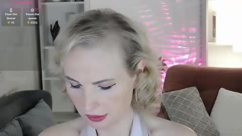 Sandra online show from February 1, 5:26 am