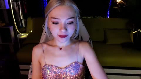 Sandy  online show from January 19, 1:43 am