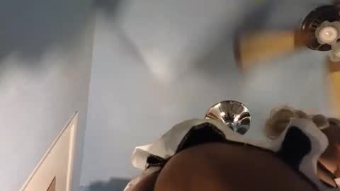 Sandra online show from April 1, 8:15 am