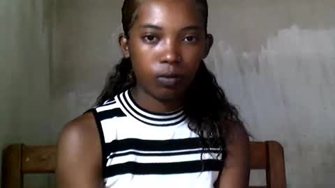 sandrine718 online show from March 18, 6:19 am