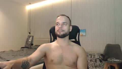 DeAlex online show from October 25, 5:24 pm