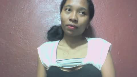 sandy735579 online show from June 18, 6:19 am